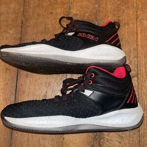 Men's AND1 Black Red High Top Basketball Shoes Fabric Sneakers Sz 11